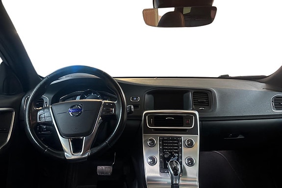 Volvo V60 9 of 14