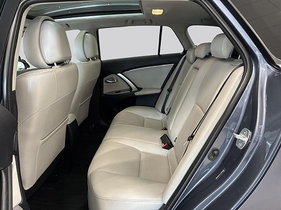 Toyota Avensis 9 of 29