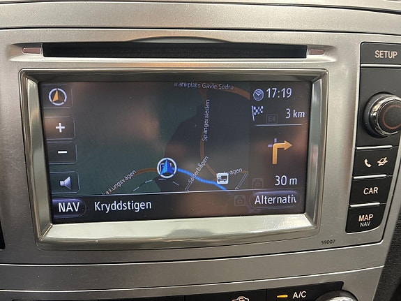 Toyota Avensis 16 of 29
