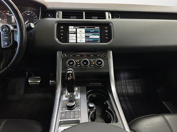 Land Rover Range Rover Sport 16 of 23