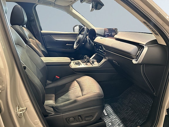Mazda CX-60 10 of 23