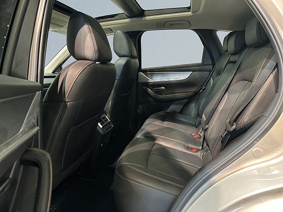 Mazda CX-60 14 of 23