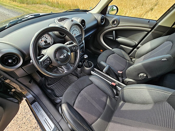 MINI Countryman Cooper D 10 of 13