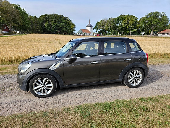 MINI Countryman Cooper D 3 of 13