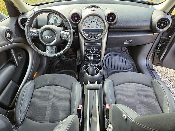 MINI Countryman Cooper D 13 of 13