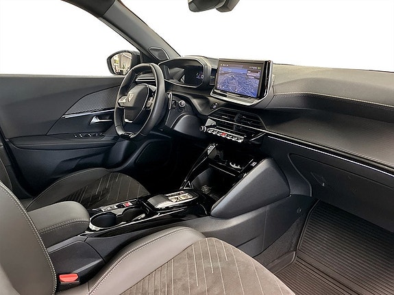 Peugeot 2008 13 of 17