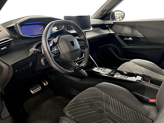 Peugeot 2008 4 of 17
