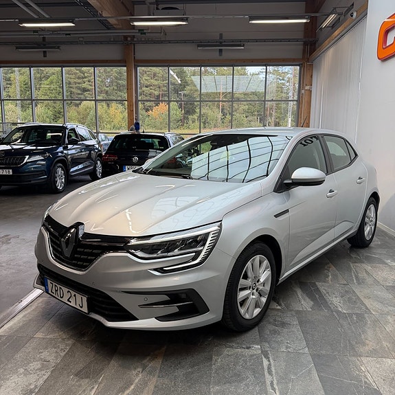Renault Megane 5 of 11