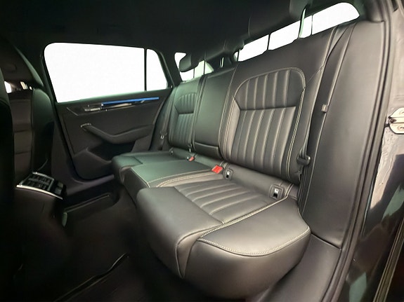 Skoda Superb 14 of 30