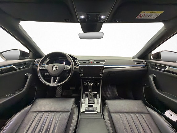 Skoda Superb 15 of 30
