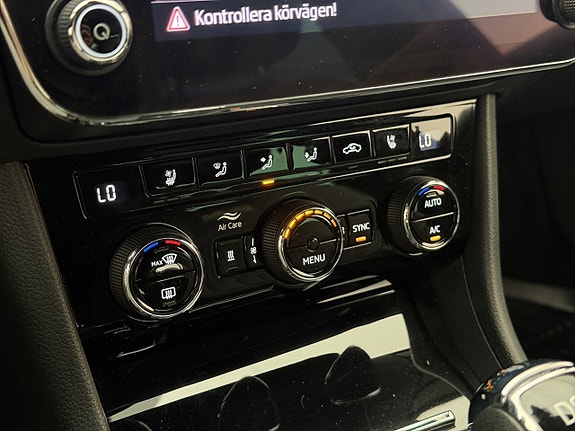 Skoda Superb 23 of 30