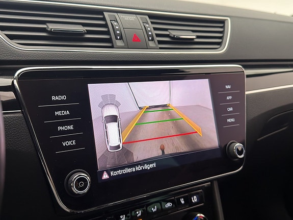 Skoda Superb 22 of 30