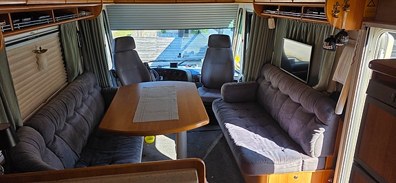 Concorde Charisma 890 5 of 13