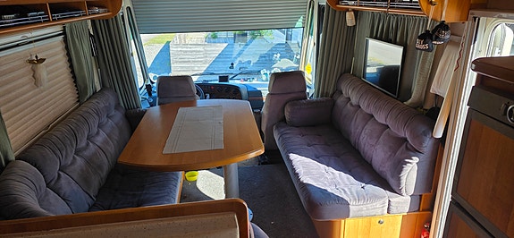 Concorde Charisma 890 4 of 13