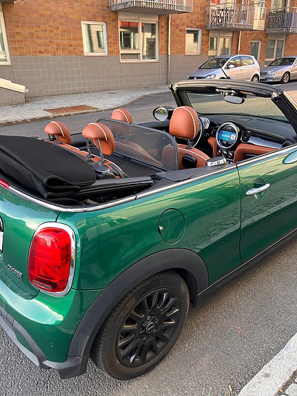 MINI Cooper 4 of 7