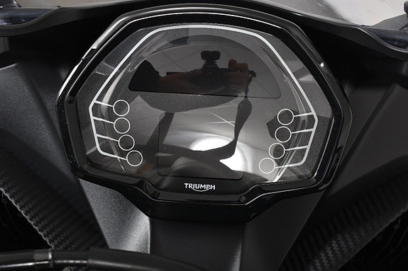 Triumph Daytona 660 ABS Fullservad 7 of 18