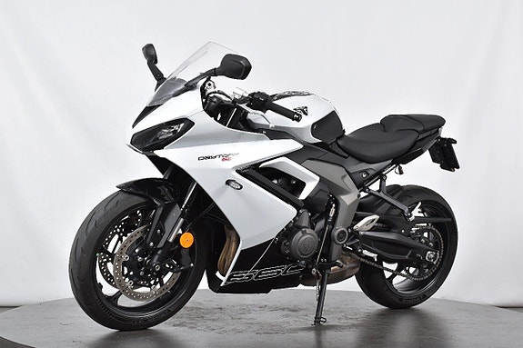 Triumph Daytona 660 ABS Fullservad 3 of 18