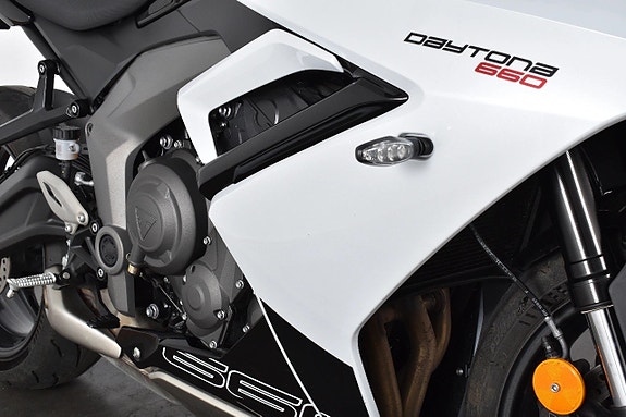 Triumph Daytona 660 ABS Fullservad 13 of 18