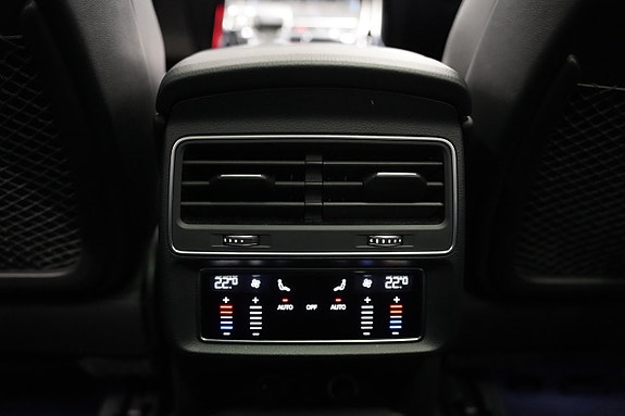 Audi Q7 30 of 30