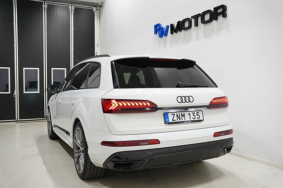 Audi Q7 6 of 30