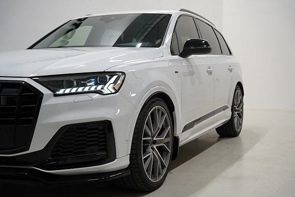 Audi Q7 3 of 30