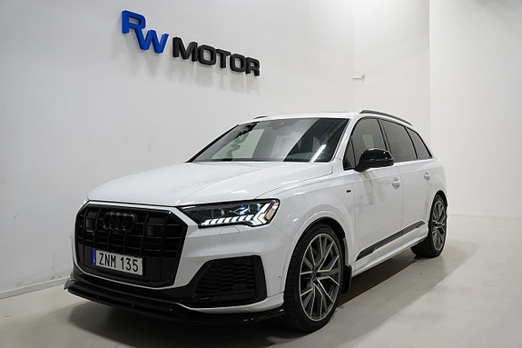 Audi Q7 2 of 30