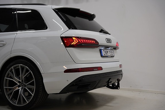 Audi Q7 7 of 30