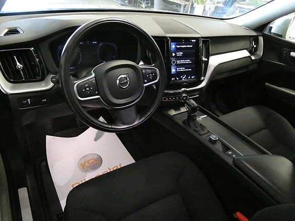 Volvo XC60 10 of 19