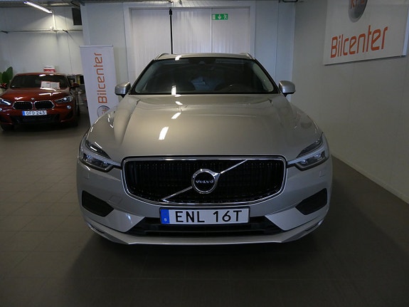 Volvo XC60 8 of 19