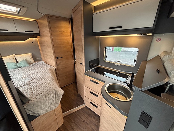 Knaus L!VE WAVE PLATINUM SELECTION 650 MF Franskbädd - Taksäng - Automat - Smidig&Rymlig - 6.94m 14 of 21