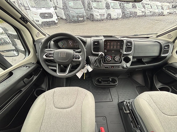 Knaus L!VE WAVE PLATINUM SELECTION 650 MF Franskbädd - Taksäng - Automat - Smidig&Rymlig - 6.94m 10 of 21