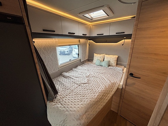 Knaus L!VE WAVE PLATINUM SELECTION 650 MF Franskbädd - Taksäng - Automat - Smidig&Rymlig - 6.94m 17 of 21