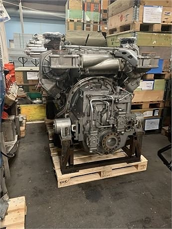 Motor MTU V8 Dieselmotor Mercedes 331 TC92 V8 med backslag T