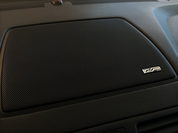 Volvo XC90 19 of 27