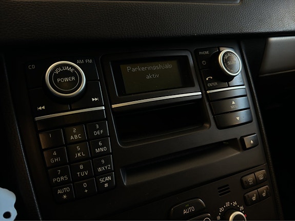 Volvo XC90 22 of 27