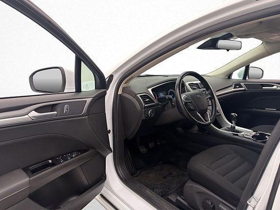 Ford Mondeo 10 of 26