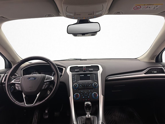 Ford Mondeo 12 of 26