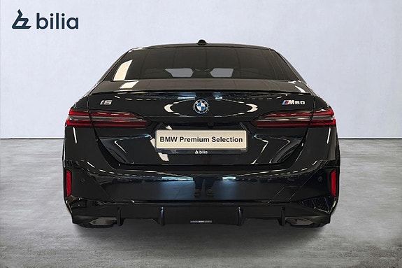BMW i5 4 of 18