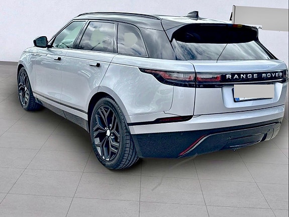Land Rover Range Rover Velar 3 of 5