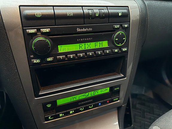 Skoda Octavia 12 of 16