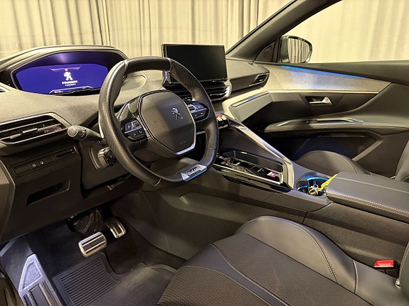 Peugeot 5008 8 of 16