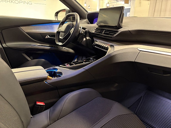 Peugeot 5008 9 of 16