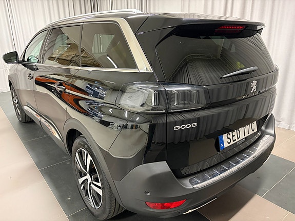 Peugeot 5008 3 of 16