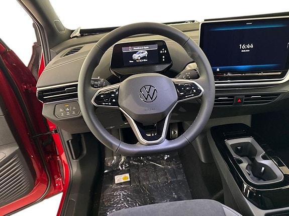 Volkswagen ID.4 7 of 12