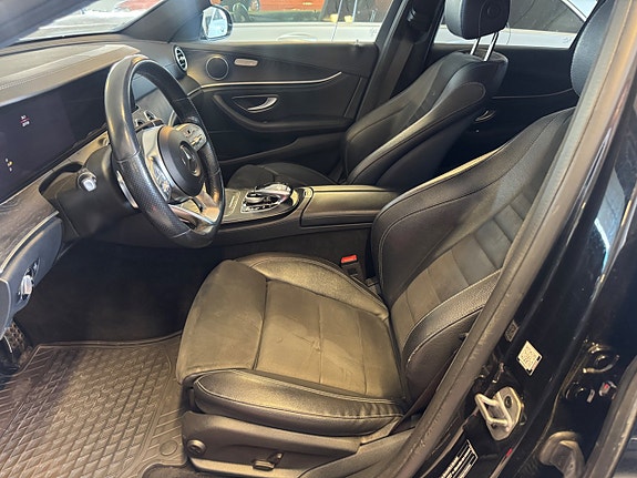 Mercedes-Benz E200 5 of 8