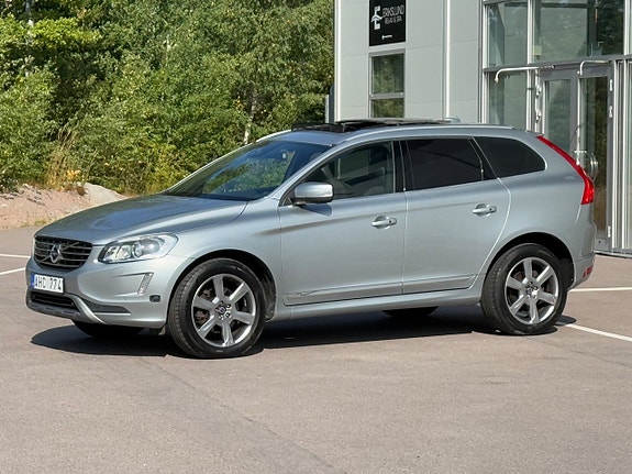 Volvo XC60 2 of 28