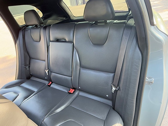 Volvo XC60 22 of 28