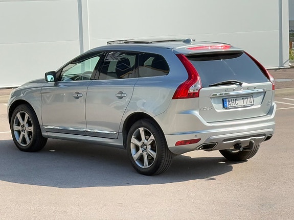 Volvo XC60 7 of 28