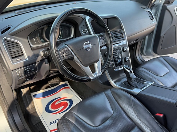 Volvo XC60 24 of 28