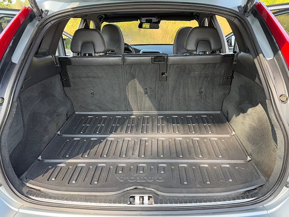 Volvo XC60 19 of 28